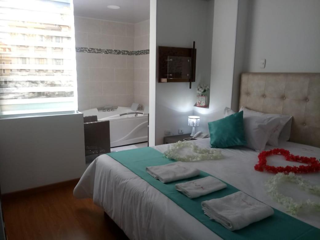 Hotel En Bogota - Fontana Di Trevi 外观 照片