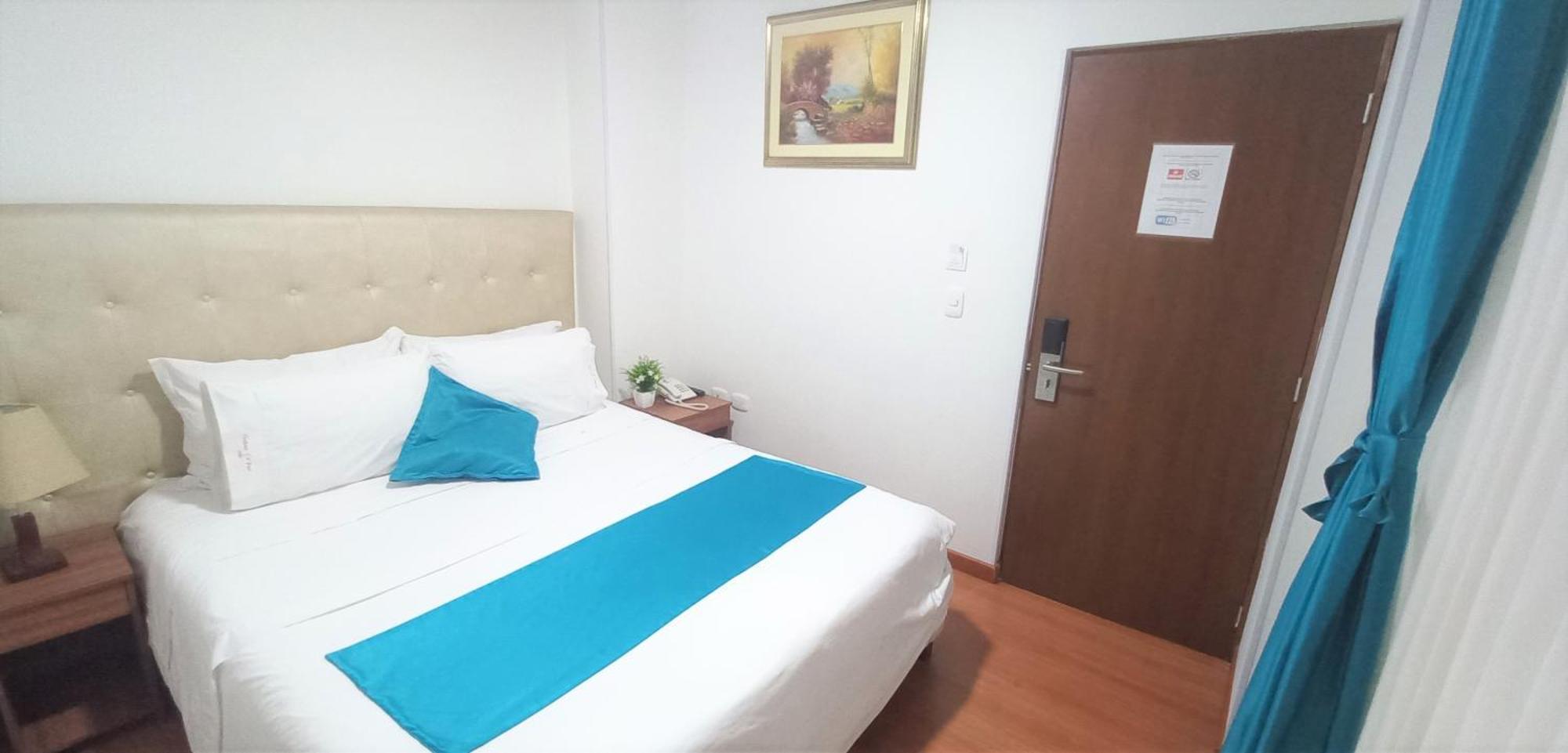 Hotel En Bogota - Fontana Di Trevi 外观 照片