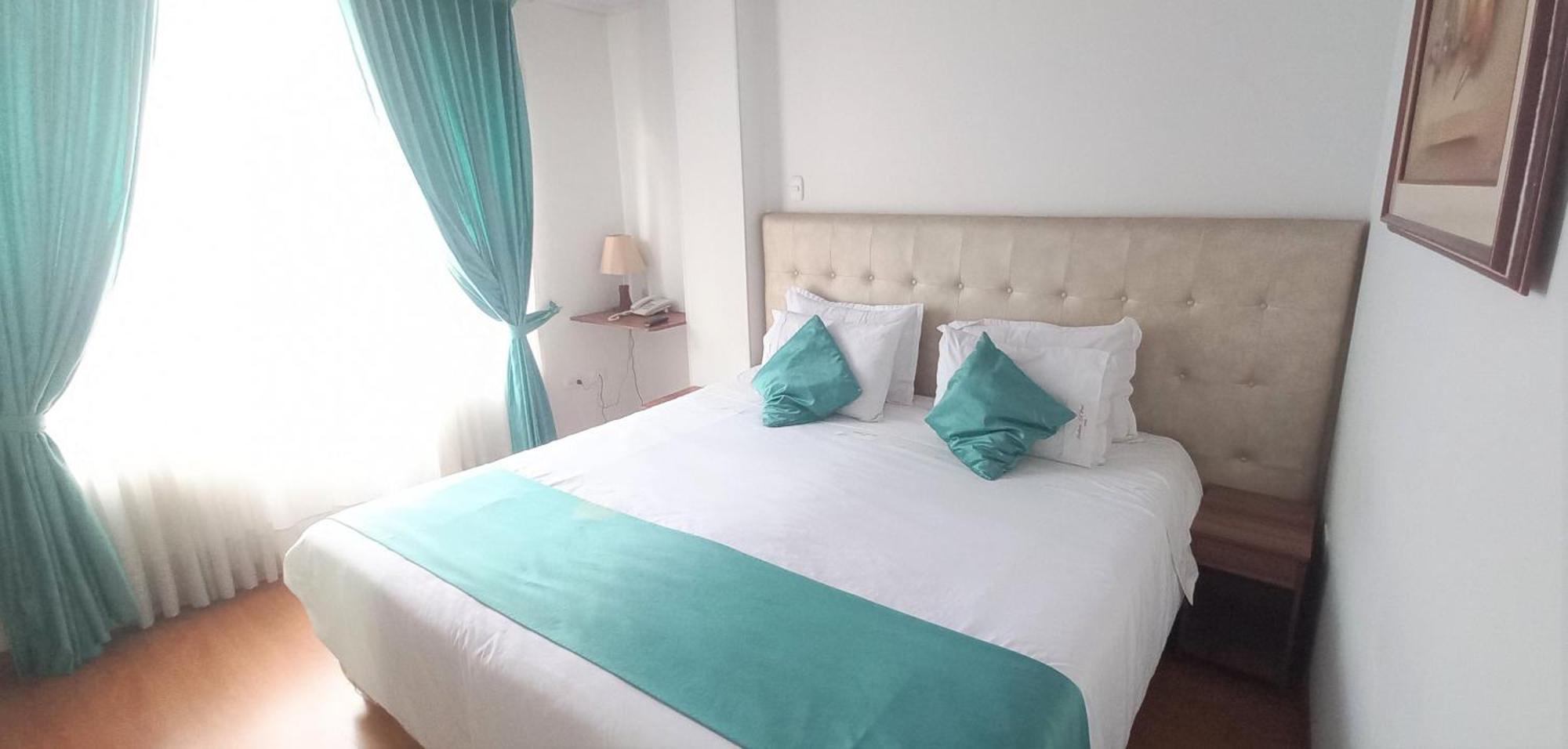 Hotel En Bogota - Fontana Di Trevi 外观 照片